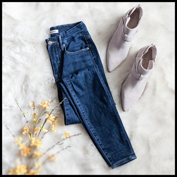 Good American Denim - EUC Good American Good Legs Jeans